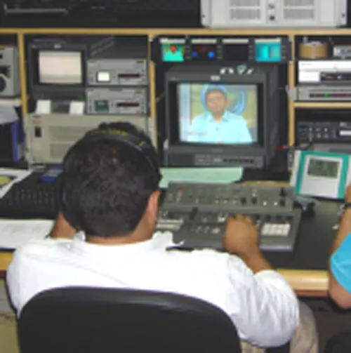 Distance Learning in The Amazon Forest